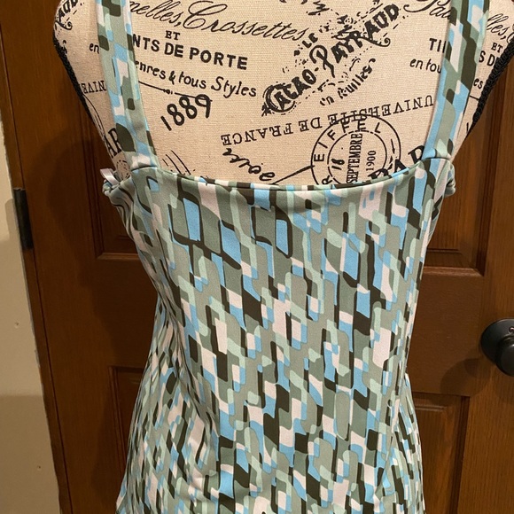 B.Moss Patterned Silky Tank Top - Picture 4 of 5